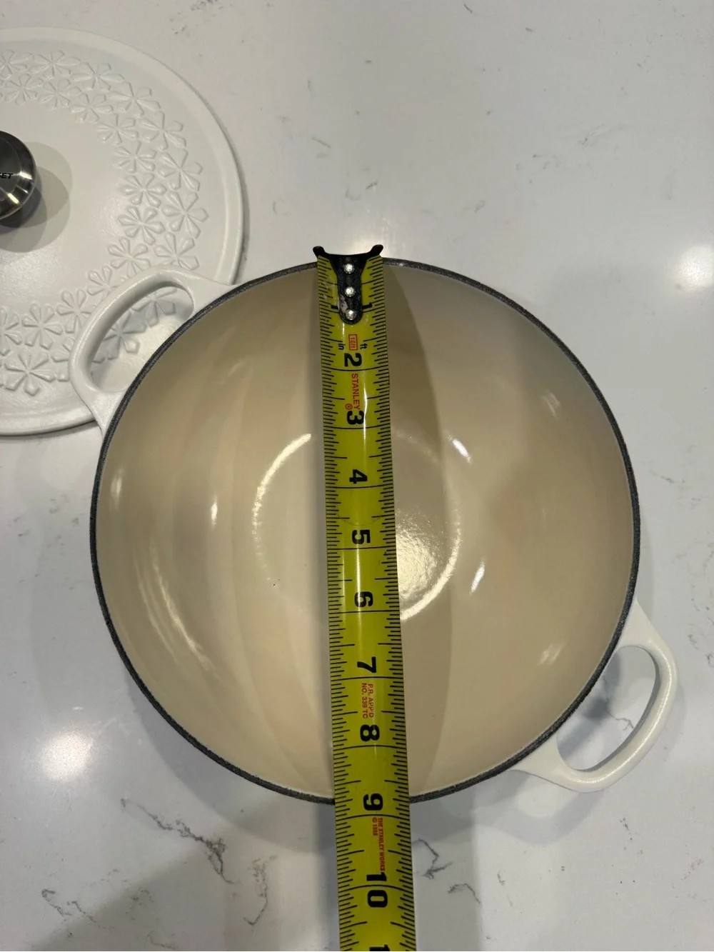 Le Creuset Dutch Oven Marmite Pot Cast Iron Fleur 22cm 2qt limited edition